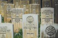 قبرهای سربازان انگلیسی در گورستان متفقین