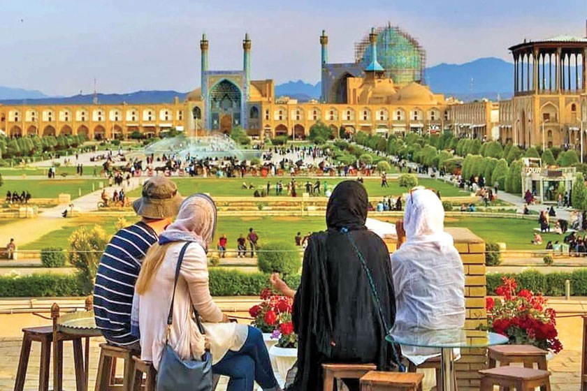 آمادگی ایران برای بازگشایی مرزها به روی گردشگران خارجی