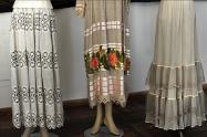 لباس‌های شاهانه فرح پهلوی در موزه پارچه و لباس‌های سلطنتی نیاوران