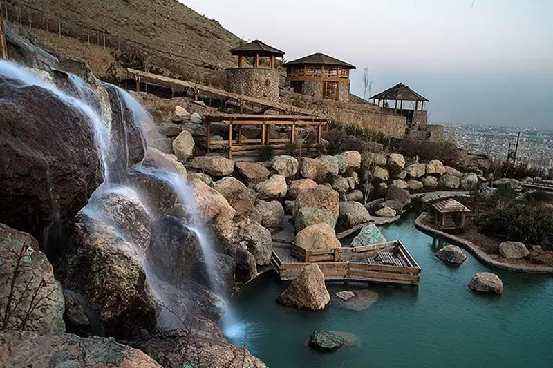 برکه‌های پارک آبشار تهران