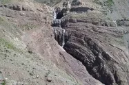 آبشار در دشت هویج