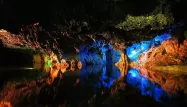 نورپردازی زیبا در غار علیصدر