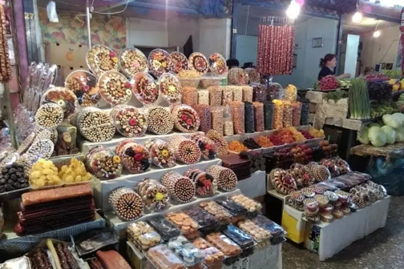 سوغات و صنایع دستی در بازار گوم شوکای ایروان