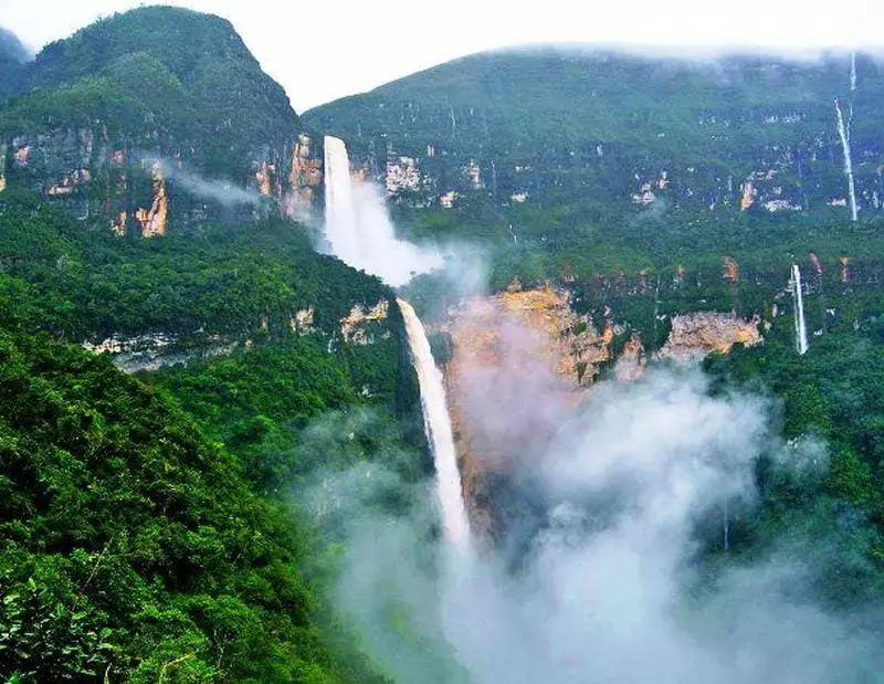 آبشار گوکتا