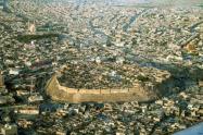 عکس‌ هوایی از بافت شهری  و آثار باستانی