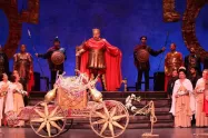 صحنه‌های اپرای آرشاک دوم در خانه‌ اپرای ایروان