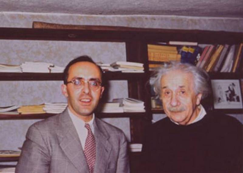 دکتر حسابی و آلبرت اینشتین