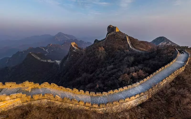 بخشی از دیوار چین در مناطق کوهستانی