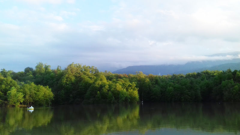 طبیعت دریاچه الیمالات در سکوت