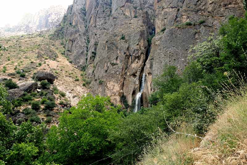 آبشار شاهاندشت در شمال