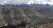 کوه های مرتفع در روستای اندریه