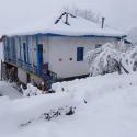 اقامتگاه بوم‌گردی ننه کلثوم در برف