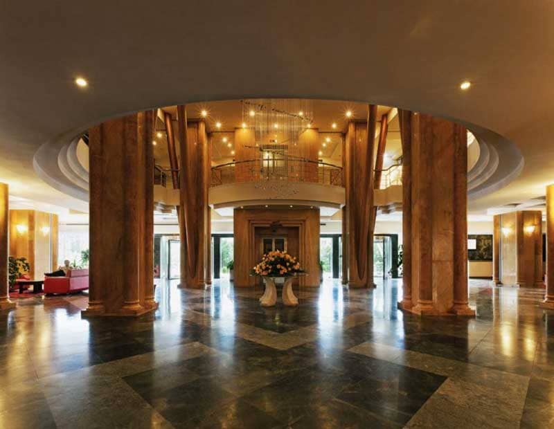 هتل بزرگ  چمران شیراز