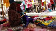 زنان فروشنده در غرفه‌های پنجشنبه بازار میناب