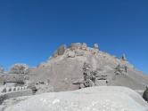 قلعه بمپور روی تپه‌