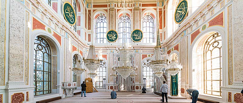 داخل مسجد اورتاکوی