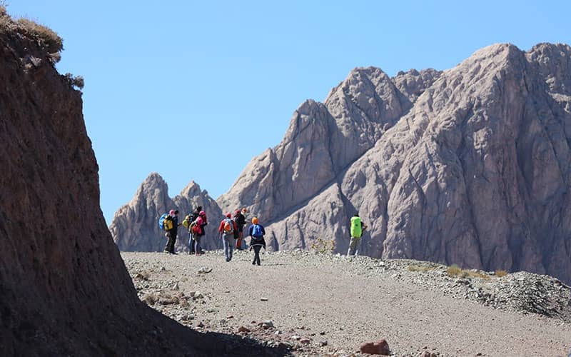 حضور کوهنوردان در کنار کوه های تربت حیدریه