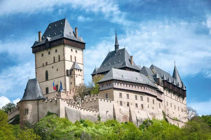 قلعه کارلشتین در جمهوری چک