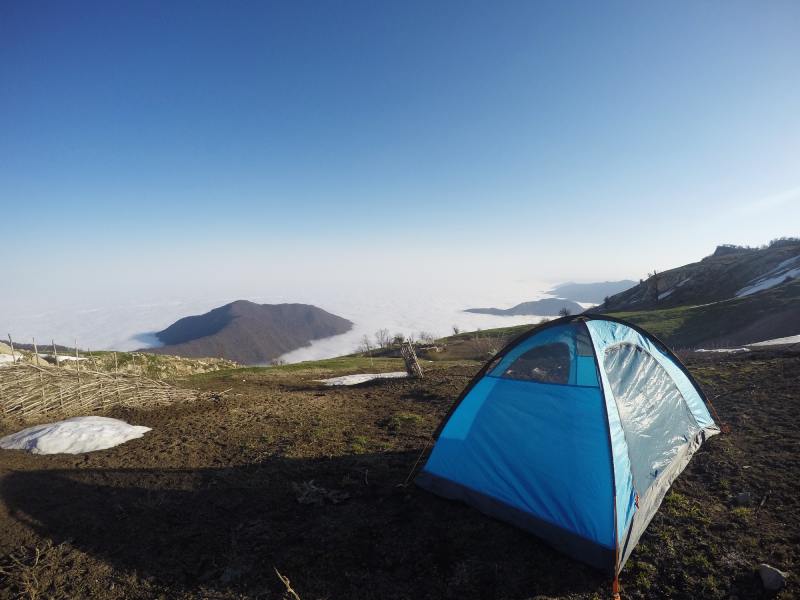 کمپ در قله موران رامیان