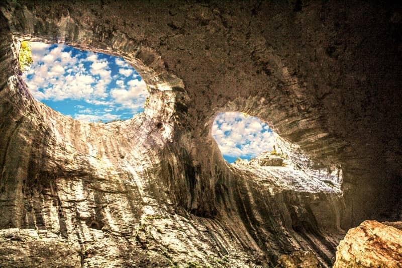 غار Prohodna