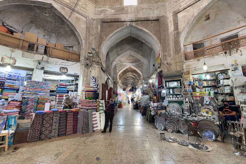 معماری تاریخی بازار قیصریه لار