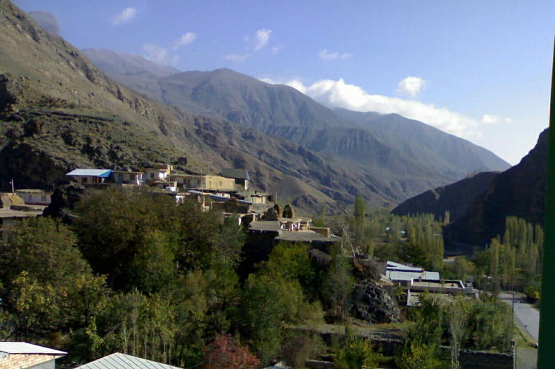 روستای تاکر