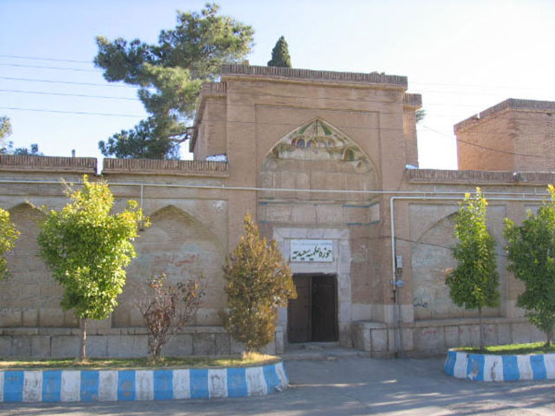 ورودی مدرسه سعیدیه ارسنجان 