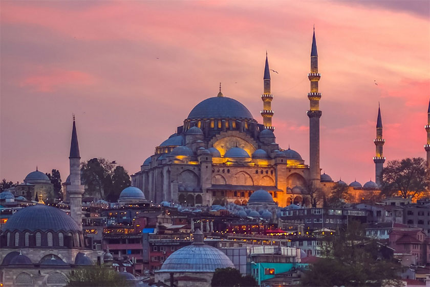 آیا تور استانبول را باید رزرو کنیم؟