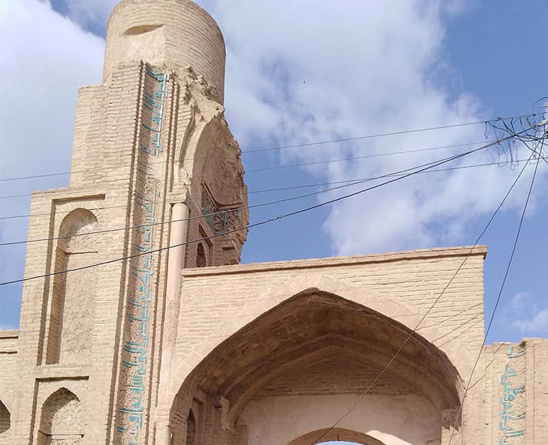 بقایای مناره مسجد امام حسن در اردستان