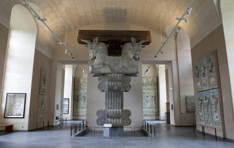 آثار باقی مانده از شوش در بخش ایران موزه لوور