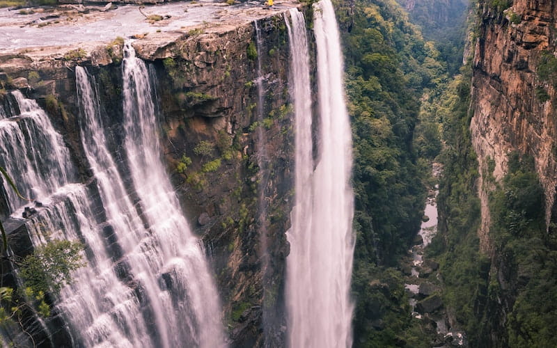 آبشاری بلند در آفریقا
