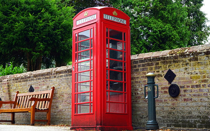 تلفن عمومی قرمز در لندن