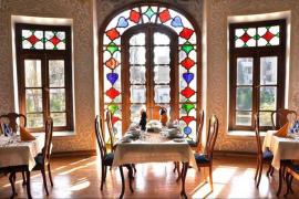 بهترین کافه های شیراز | آدرس کافه ها + قیمت و منو