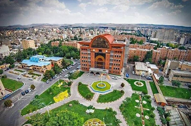 ساختمان شهرداری تبریز در میدان اصلی تبریز