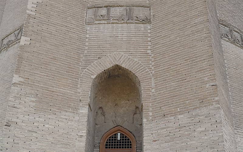 ورودی برج گنبد کاووس