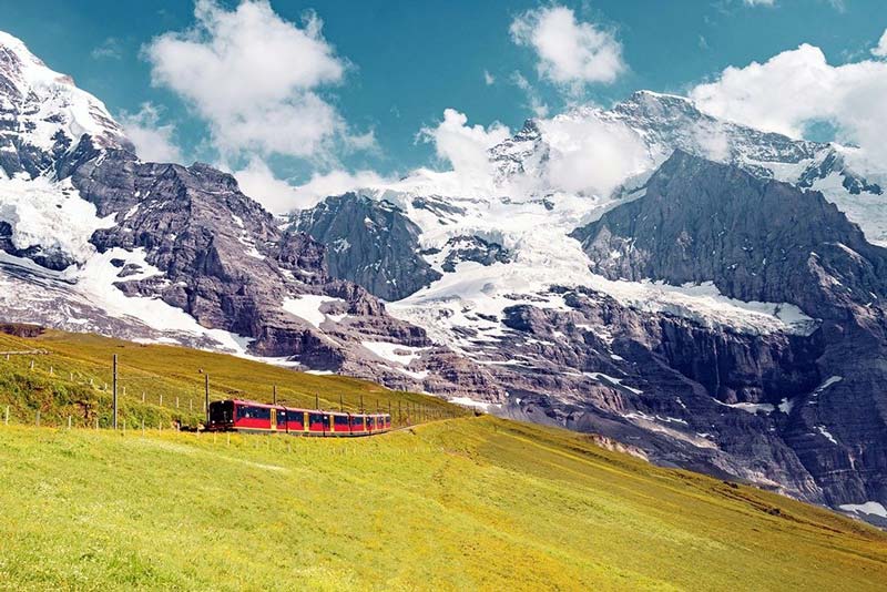 منطقه کوهستانی Jungfraujoch در سوئیس