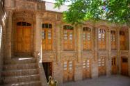 ستون های آجری خانه توکلی مشهد
