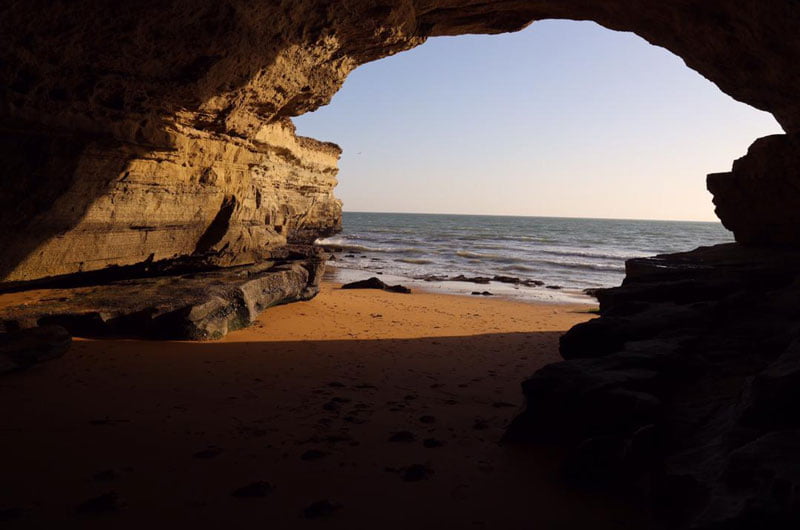 غار ساحلی خلیج پزم