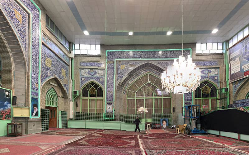 فضای داخلی مسجد جامع دماوند