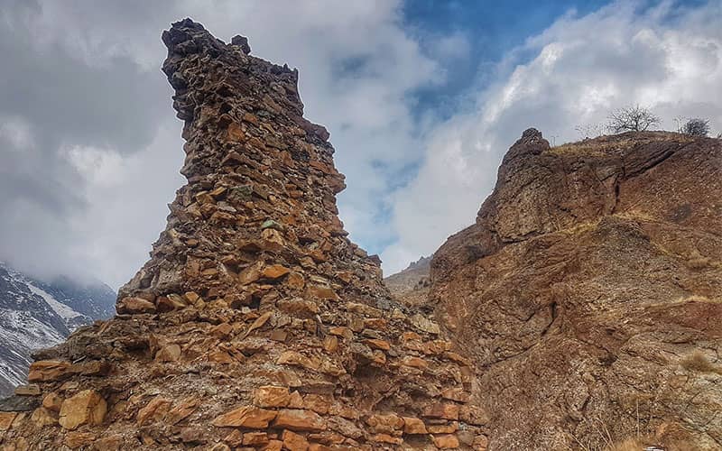 بقایای قلعه سنگی مازیار