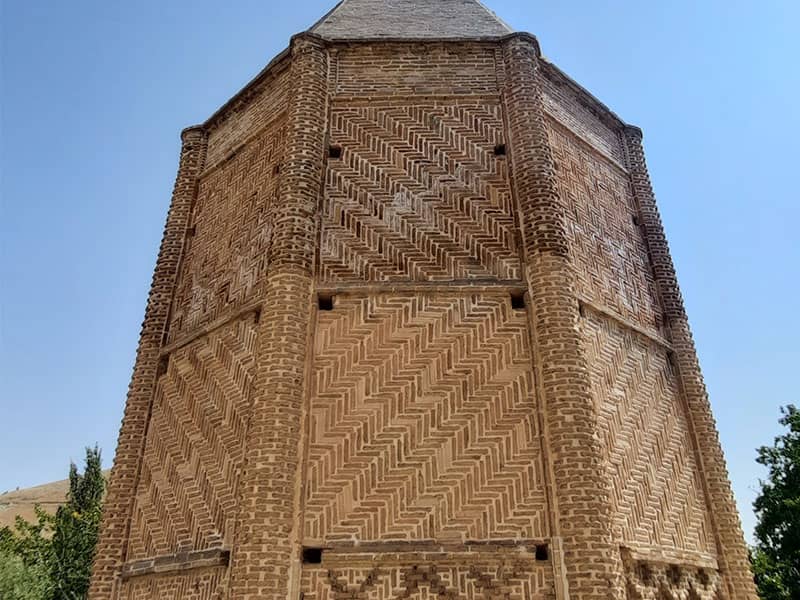 تزیینات آجری برج شبلی