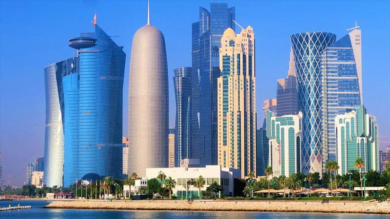برج های قطر در کرانه دریا