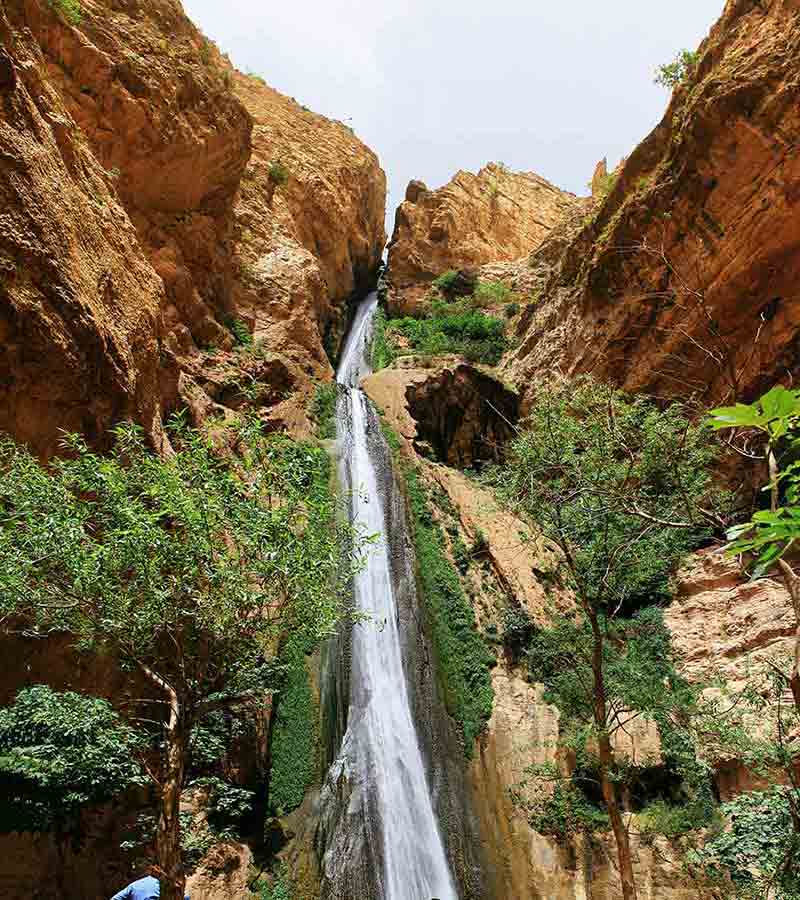 نمای آبشار ریژآو 
