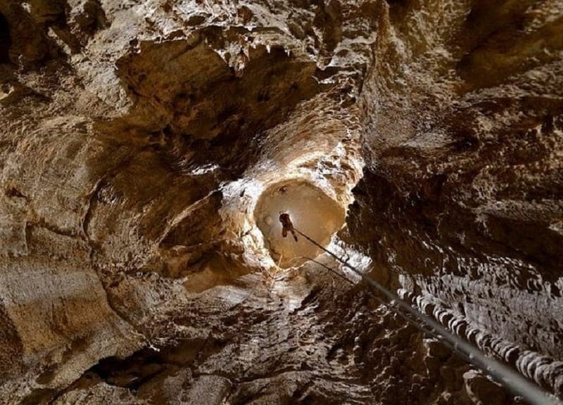 پیمایش غار پراو