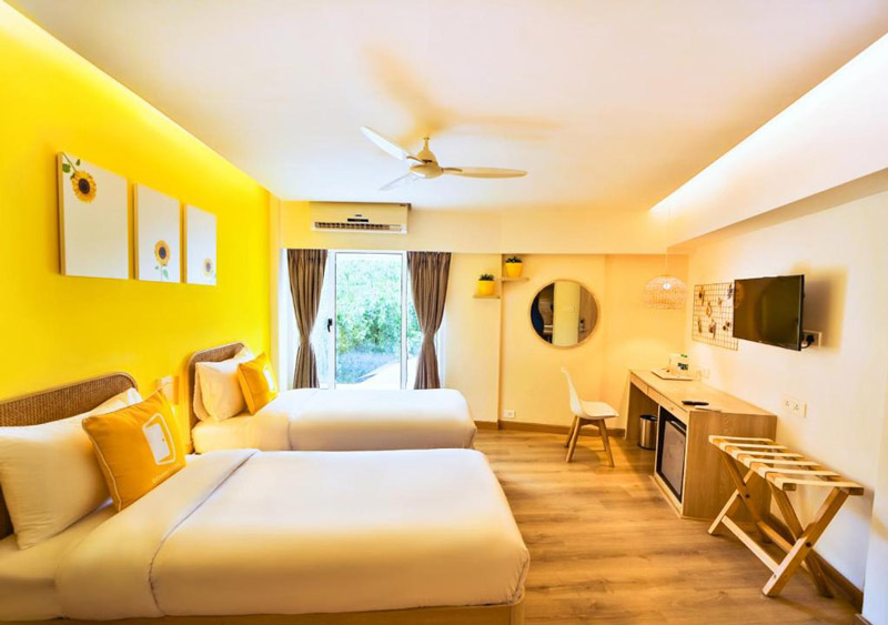 Bloom Hotel - Juhu بمبئی