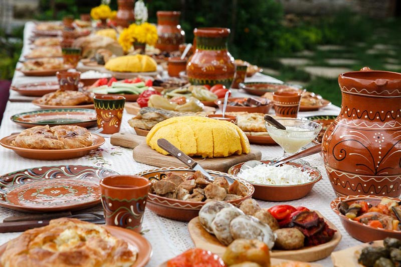 غذاهای متنوع رومانی
