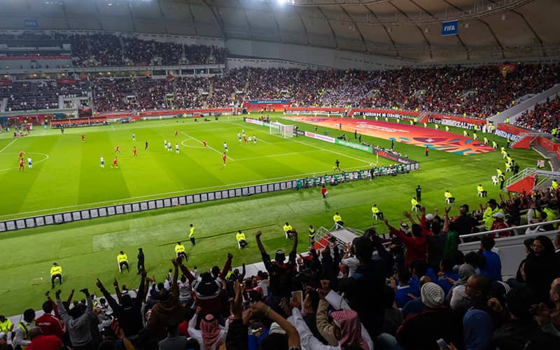 تماشای مسابقه فوتبال از استادیوم خلیفه قطر