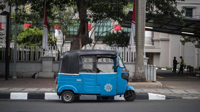 حمل و نقل عمومی در جاکارتا
