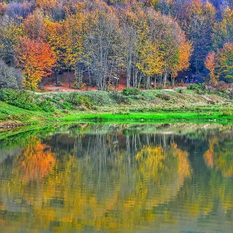 دریاچه ویستان در پاییز