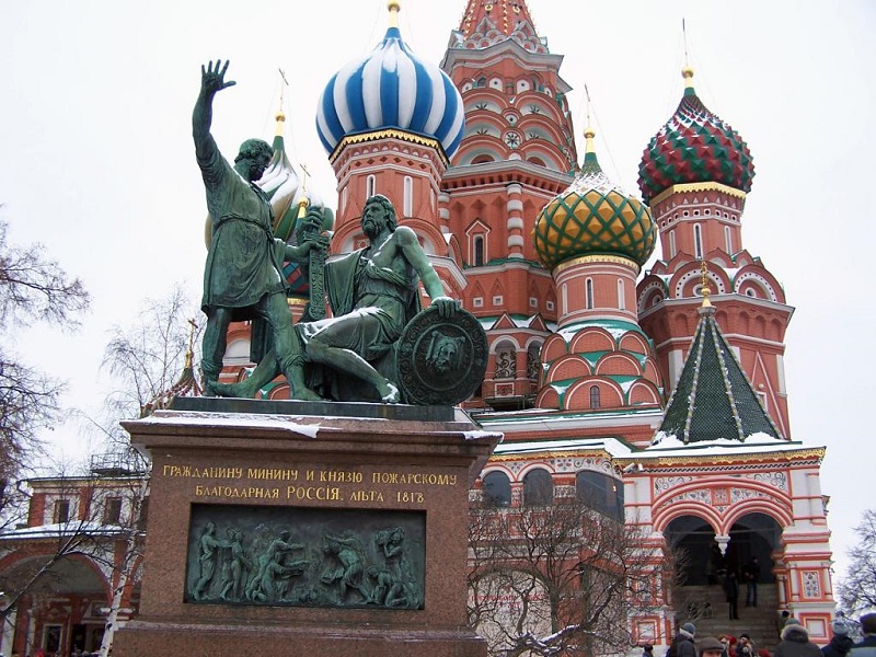 تصویری از یادمان تاریخی در میدان سرخ مسکو